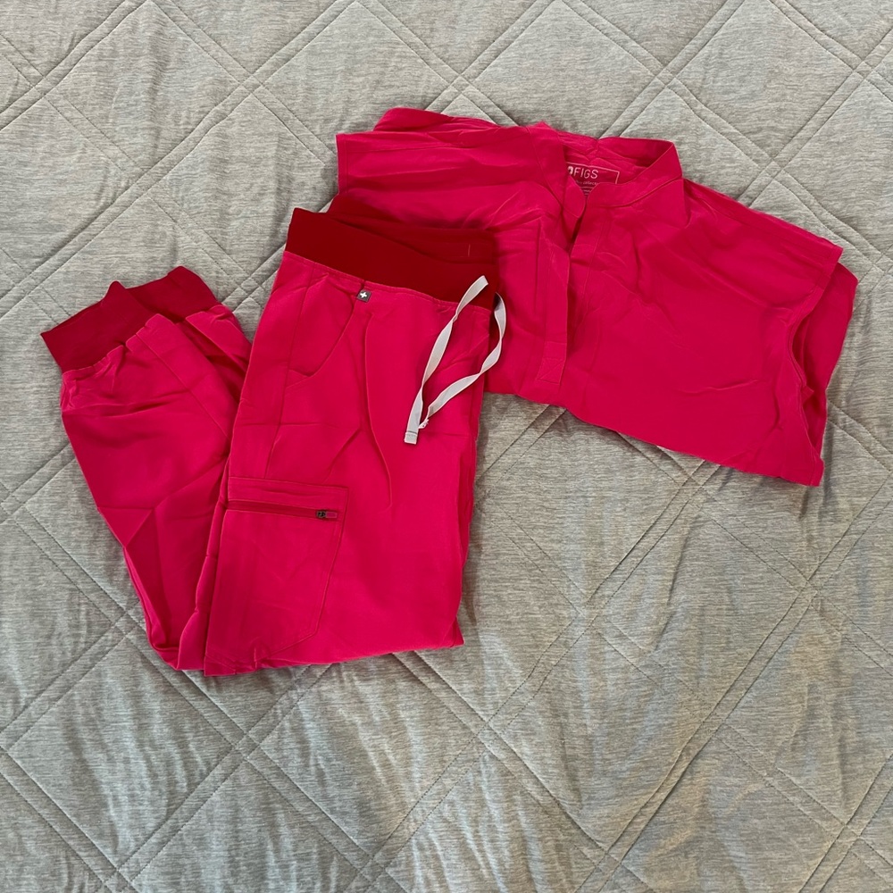 Figs Hot Pink Scrub set.
